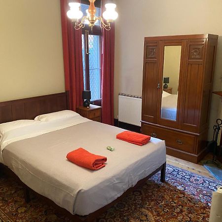 Yass Central Bed & Breakfast Bagian luar foto