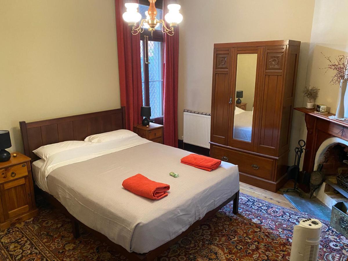 Yass Central Bed & Breakfast Bagian luar foto