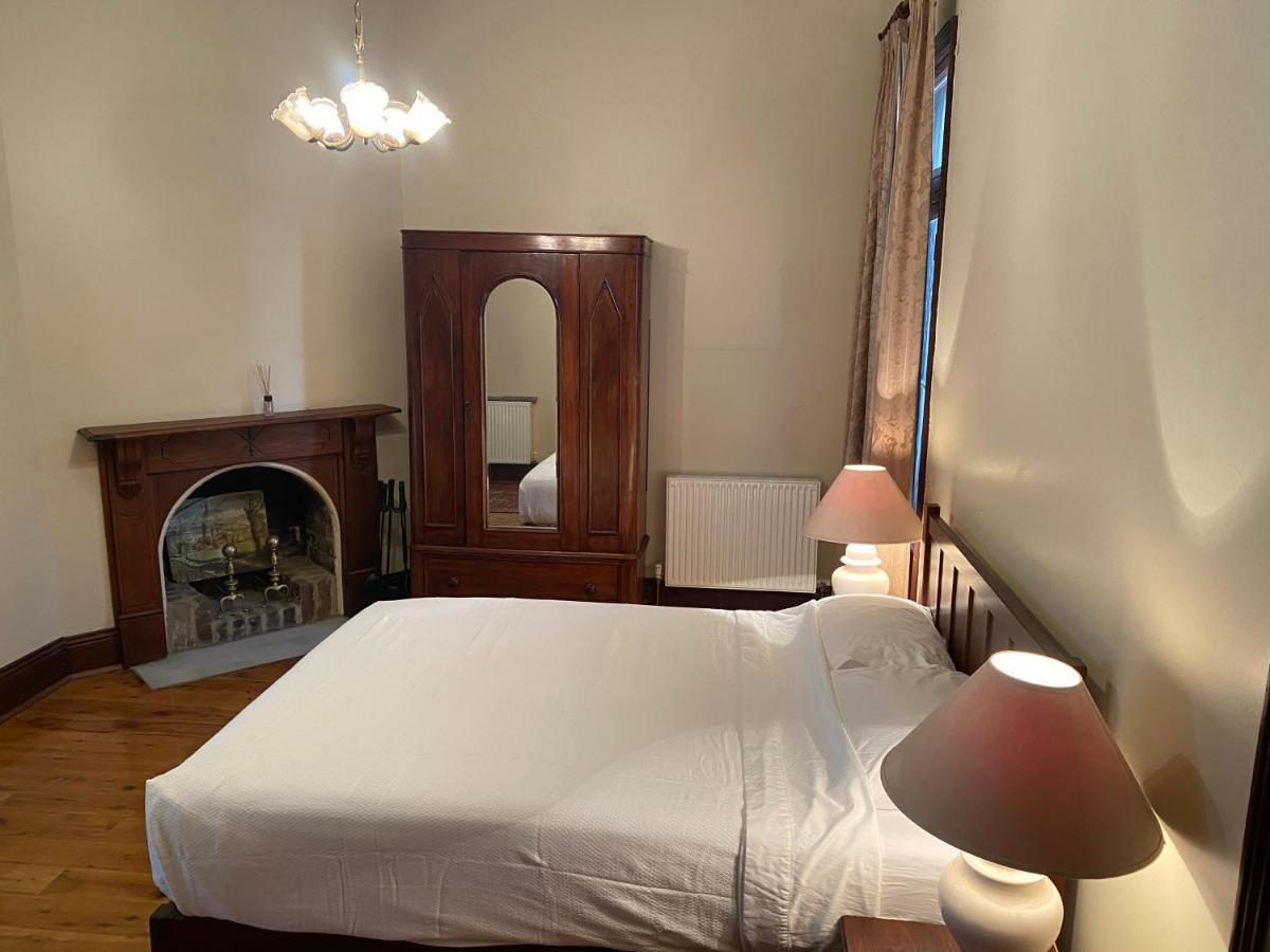 Yass Central Bed & Breakfast Bagian luar foto